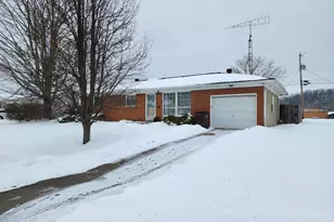 9046 Green Meadow Dr, Brookville, IN 47012 - Photo 2