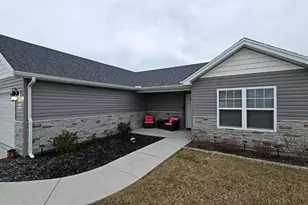 558 Chippewa Ct, Milan, IN 47031 - Photo 2