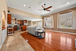 20082 Augusta Dr, Lawrenceburg, IN 47025 - Photo 10