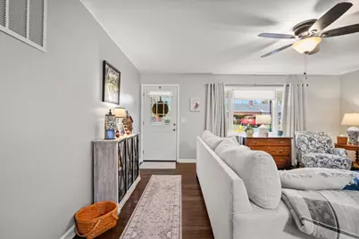 32 Robinson Drive, Lawrenceburg, IN 47025 - Photo 2