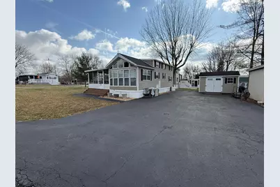 468 Lakeview Circle #468, Liberty, IN 47353 - Photo 2