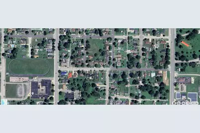 2722 Indiana Avenue, Connersville, IN 47331 - Photo 2