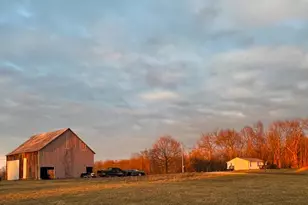 9221 E Tate Ridge Rd, Madison, IN 47250 - Photo 1