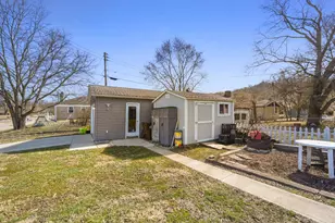 307 S Railroad Ave, Aurora, IN 47001 - Photo 26