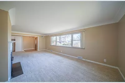 808 Sunnyside Ave, Aurora, IN 47001 - Photo 16