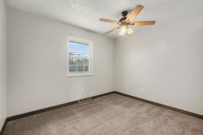 24981 Stateline, Lawrenceburg, IN 47025 - Photo 12