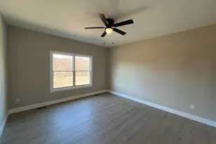 18953 Casey's Trl, Lawrenceburg, IN 47025 - Photo 8