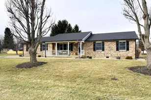 606 Willow Dr, Connersville, IN 47331 - Photo 1