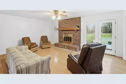 1893 Cove Circle E, Lawrenceburg, IN 47025 - Photo 8