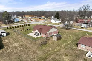 9032 E Edgewood Ln, Sunman, IN 47041 - Photo 10