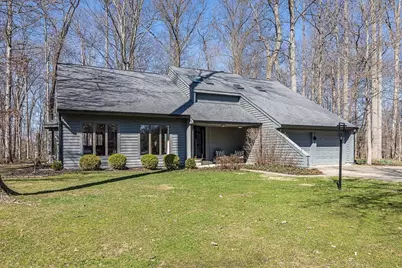 158 Egs Blvd, Batesville, IN 47006 - Photo 1