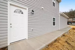 190 Powers, Aurora, IN 47001 - Photo 4