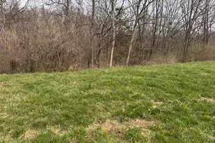 46 Dakota Dr, Lawrenceburg, IN 47025 - Photo 1