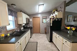 112 Maple St, Vevay, IN 47043 - Photo 8
