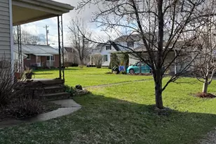 409 South St, Batesville, IN 47006 - Photo 4