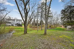 957 Greentree Rd, Lawrenceburg, IN 47025 - Photo 32