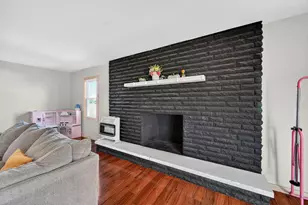 9935 Front St, Dillsboro, IN 47018 - Photo 10