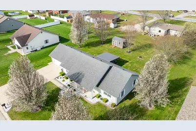 1121 S Sunset Strip, Versailles, IN 47042 - Photo 36