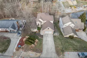 1448 Cliftmont Cir, Lawrenceburg, IN 47025 - Photo 2