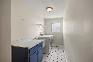 1448 Cliftmont Cir, Lawrenceburg, IN 47025 - Photo 24