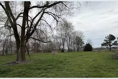 7568 N Old US Highway 421, Saint Paul, IN 47272 - Photo 32