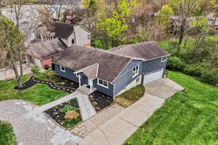 1207 Montclair Ct, Lawrenceburg, IN 47025 - Photo 4