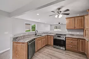 1207 Montclair Ct, Lawrenceburg, IN 47025 - Photo 10