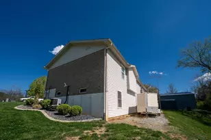 744 Randy Ave, Lawrenceburg, IN 47025 - Photo 4