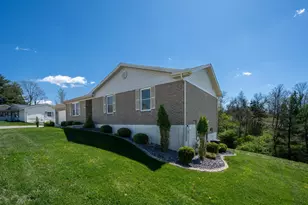 744 Randy Ave, Lawrenceburg, IN 47025 - Photo 2