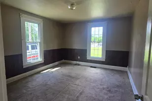 504 Railroad Ave, Aurora, IN 47001 - Photo 8