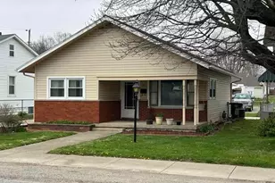 724 W 22nd St, Connersville, IN 47331 - Photo 2