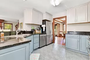 18321 Marlowes Dr, Aurora, IN 47001 - Photo 12