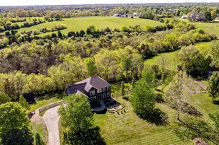 18321 Marlowes Dr, Aurora, IN 47001 - Photo 2