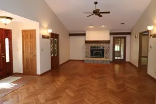 91 White Oak Dr, Batesville, IN 47006 - Photo 2