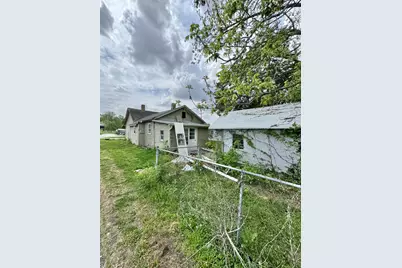 304 Franklin, Saint Paul, IN 47272 - Photo 2