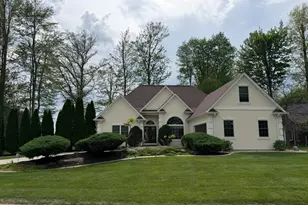 355 Woodside Ct, Batesville, IN 47006 - Photo 2