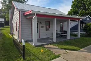 406 S Walnut St, Rising Sun, IN 47040 - Photo 1