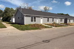 406 S Ireland St, Greensburg, IN 47240 - Photo 2
