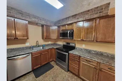 5864 Alberta Drive, Aurora, IN 47001 - Photo 6