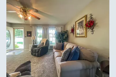 3345 30th Street, Columbus, IN 47203 - Photo 2