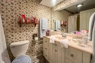 3345 30th St, Columbus, IN 47203 - Photo 16