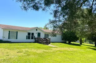 1843 E Everton Rd, Connersville, IN 47331 - Photo 1
