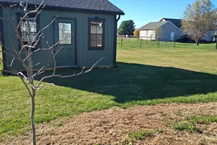 8124 Striper Ln, Brookville, IN 47012 - Photo 6