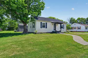 206 E Carr St, Milan, IN 47031 - Photo 2