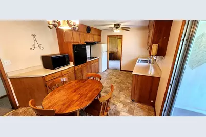 2394 S Sunset Drive, Connersville, IN 47331 - Photo 18