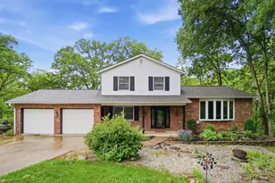 1122 Thornhill Ln, Lawrenceburg, IN 47025 - Photo 1