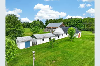 10449 North Dearborn, Sunman, IN 47041 - Photo 12