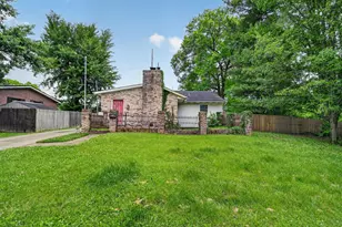 844 Midway Ct, Lawrenceburg, IN 47025 - Photo 2