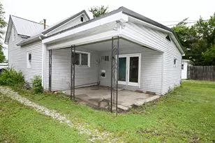 320 N Sycamore St, Osgood, IN 47037 - Photo 4