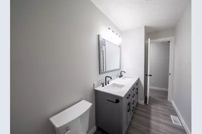 304 Sunset Dr, Aurora, IN 47001 - Photo 30